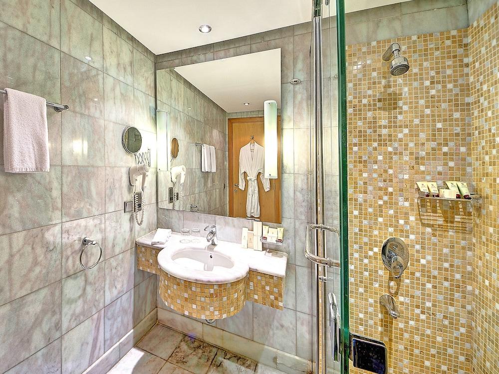 Elaf Al Mashaer Hotel Makkah Mekka Zewnętrze zdjęcie A bathroom at the hotel