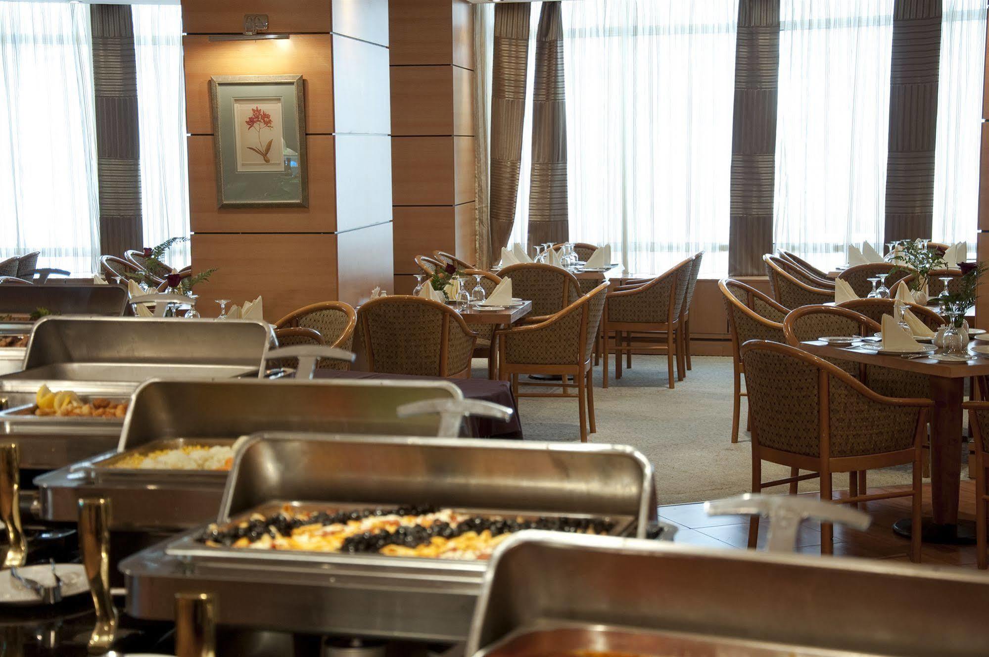 Elaf Al Mashaer Hotel Makkah Mekka Zewnętrze zdjęcie The hotel's restaurant